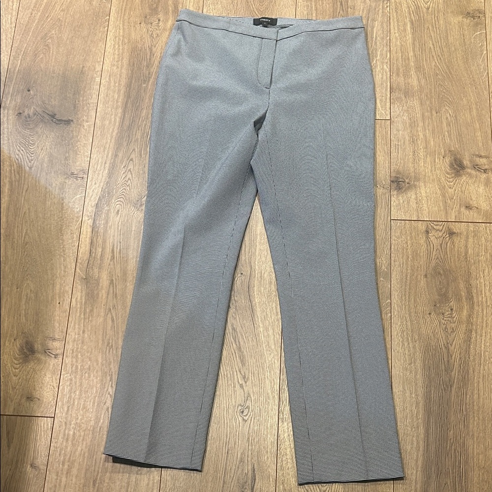 Theory Straight Leg Pants in Light Gray